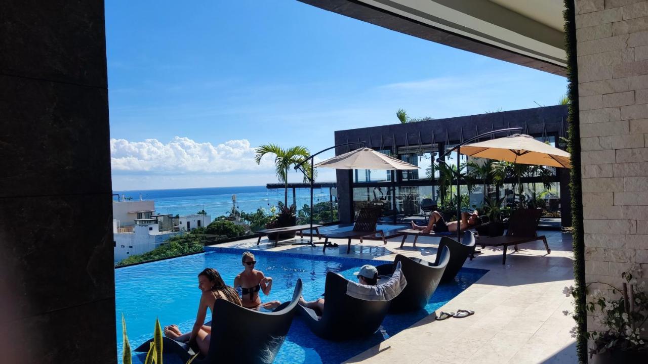 Luxury Suites , Calle 14th