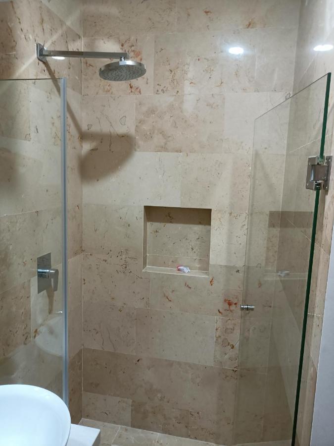 Luxury Suites , Calle 14th Apartamento *